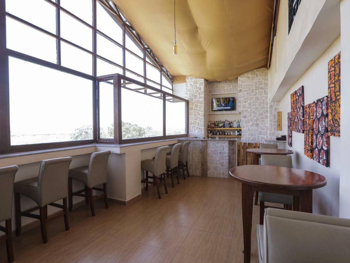 67 Athi Hotel Athi River Экстерьер фото