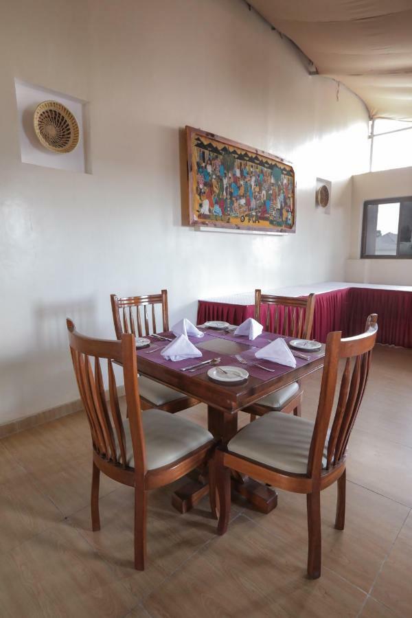 67 Athi Hotel Athi River Экстерьер фото